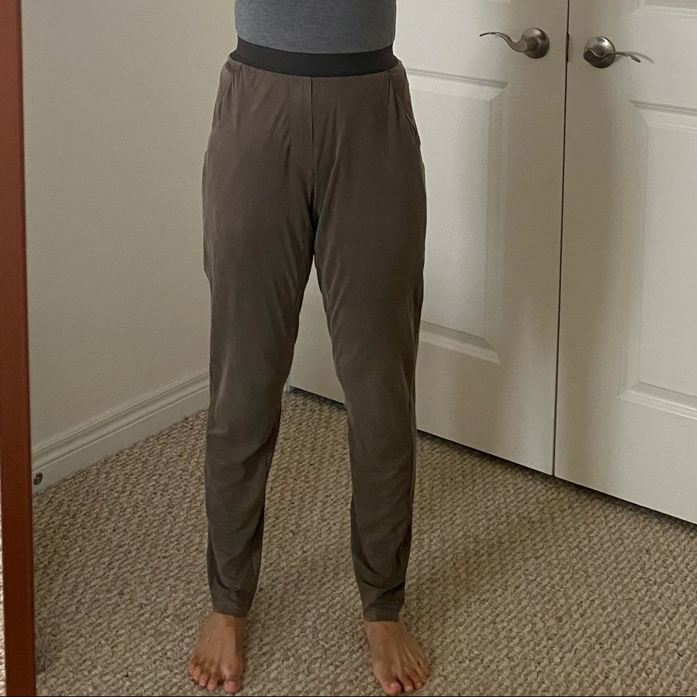 Lululemon lab Vindur pants